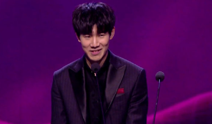 振奋与期待 振奋与期待